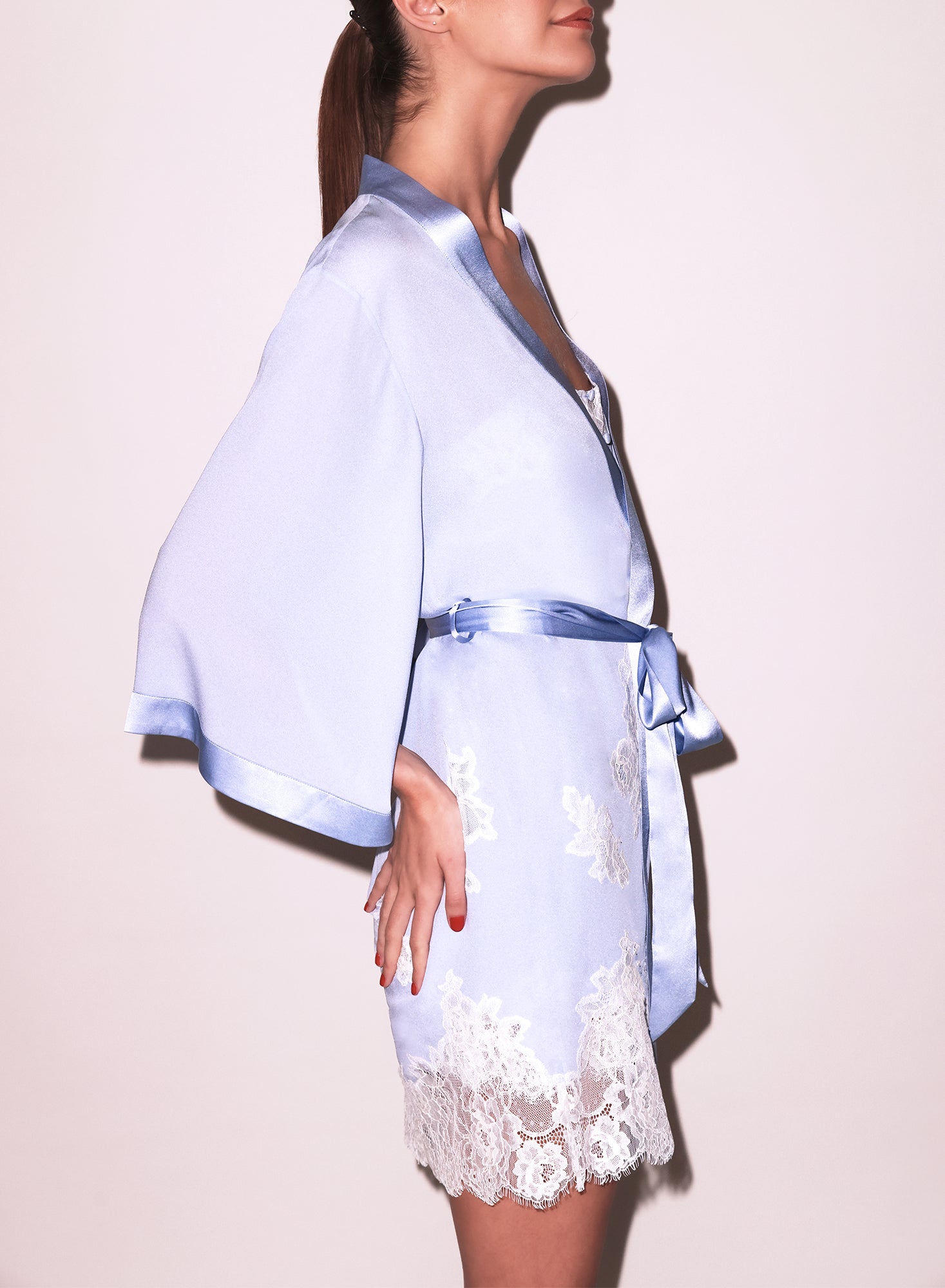 Juliet Lace Robe