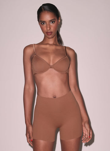 Caramel - Le Stretch Micro Short | Fleur du Mal - DEMO