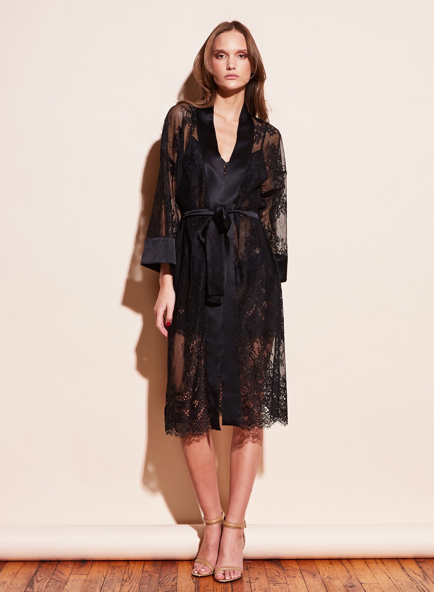 Cillis Lace Robe
