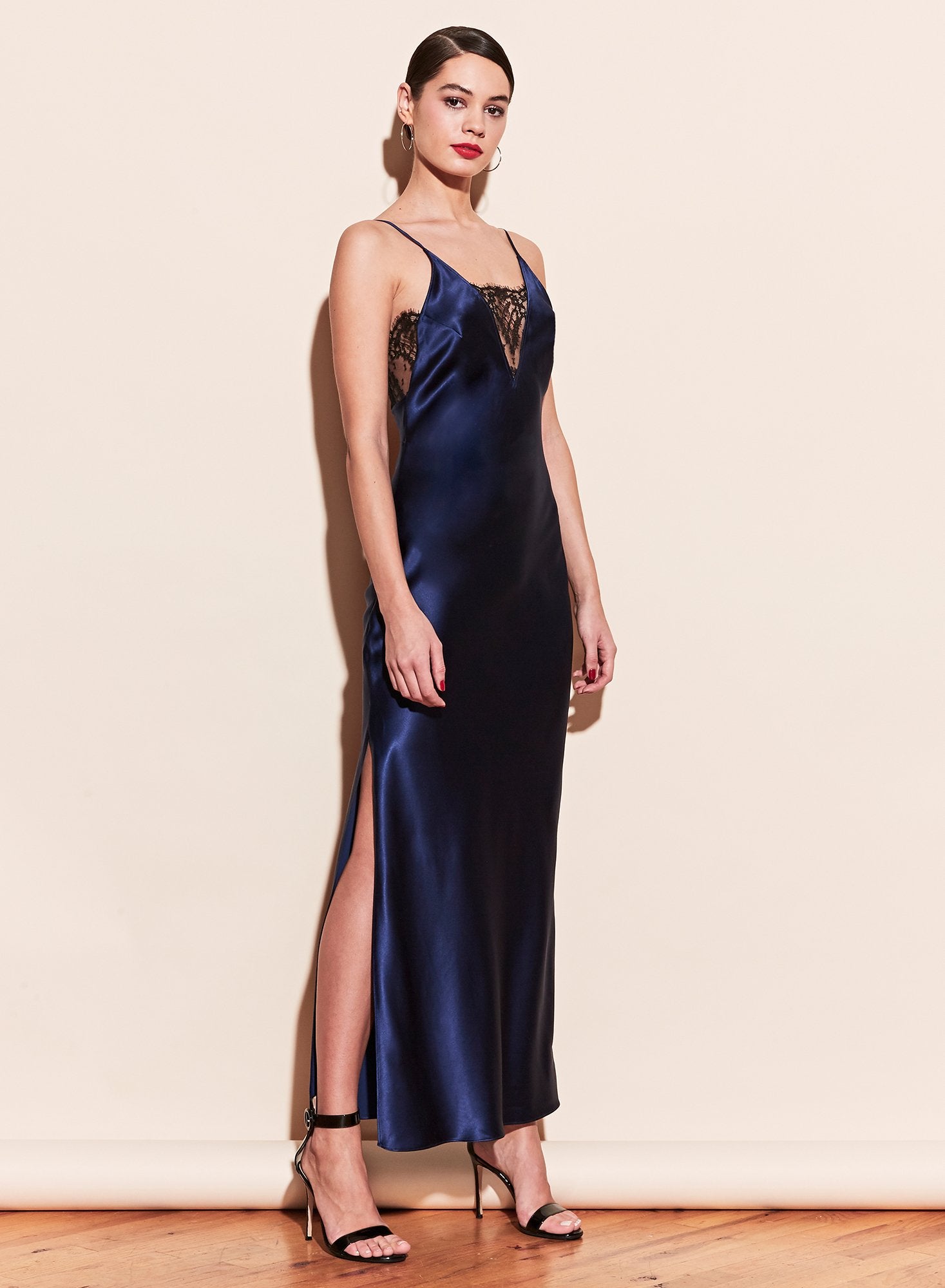 Daphne Lace Insert Gown