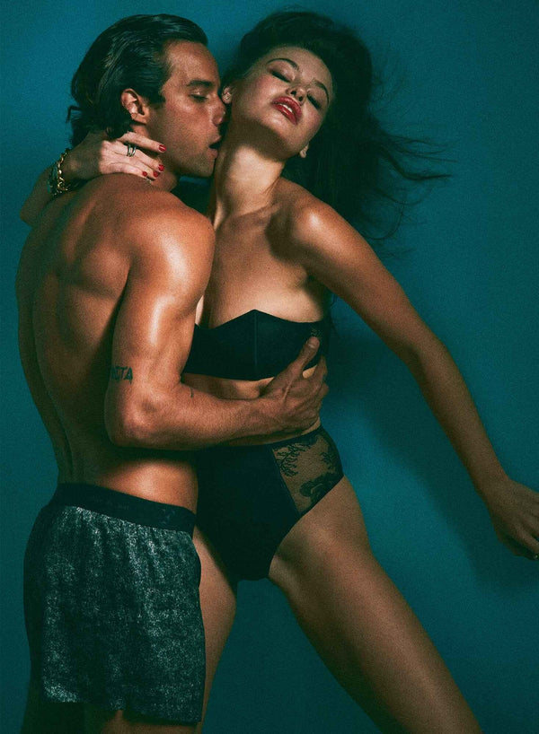 Black - Bouquet Lace Bandeau Bra | Fleur du Mal - DEMO