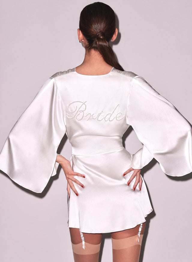 Ivory - Bride Embroidered Angel Sleeve Robe | Fleur du Mal - DEMO