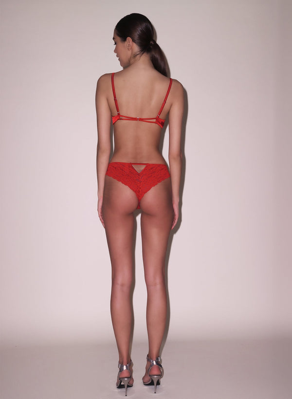 Rouge - Charlotte Peekaboo Bra | Fleur du Mal - DEMO