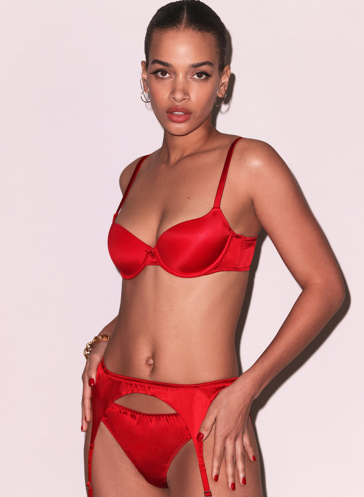 Luxe Classic Garter Belt