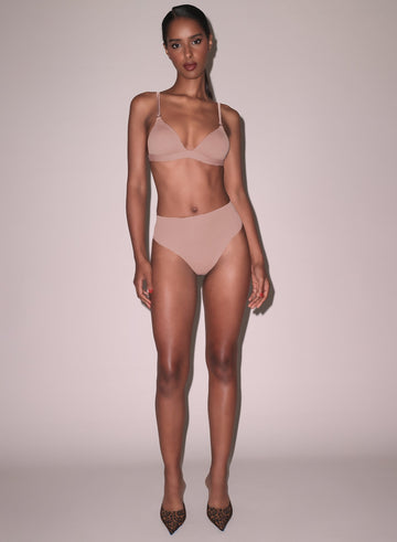 Tan - Le Stretch Micro Triangle Bra | Fleur du Mal - DEMO