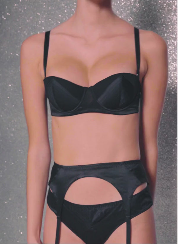 Black - Top Stitch Convertible Bra | Fleur du Mal - DEMO