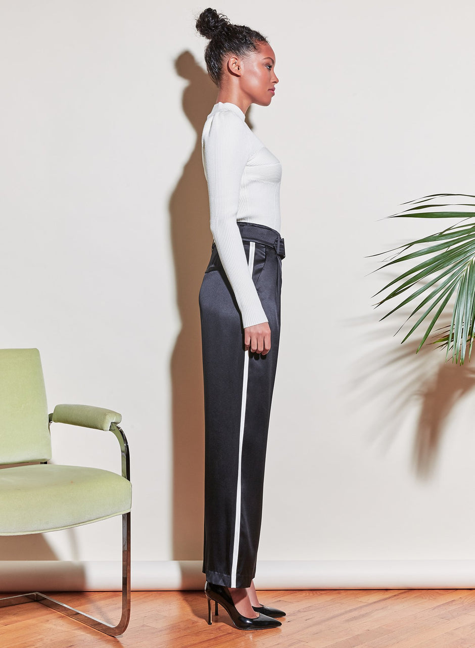 Ivory - Corset Sweater | Fleur du Mal - DEMO