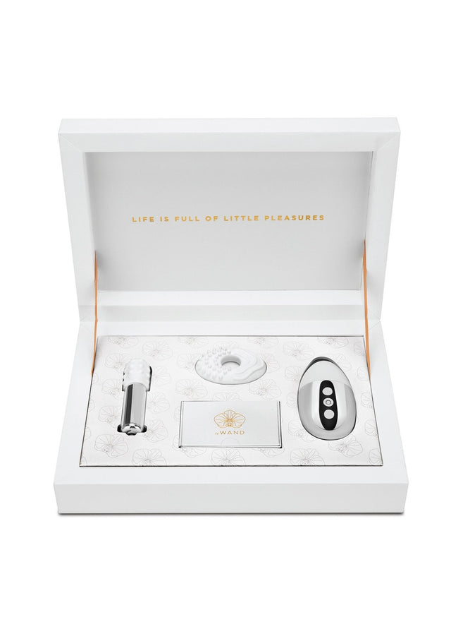 Platinum - Le Wand Little Pleasures Set | Fleur du Mal - DEMO