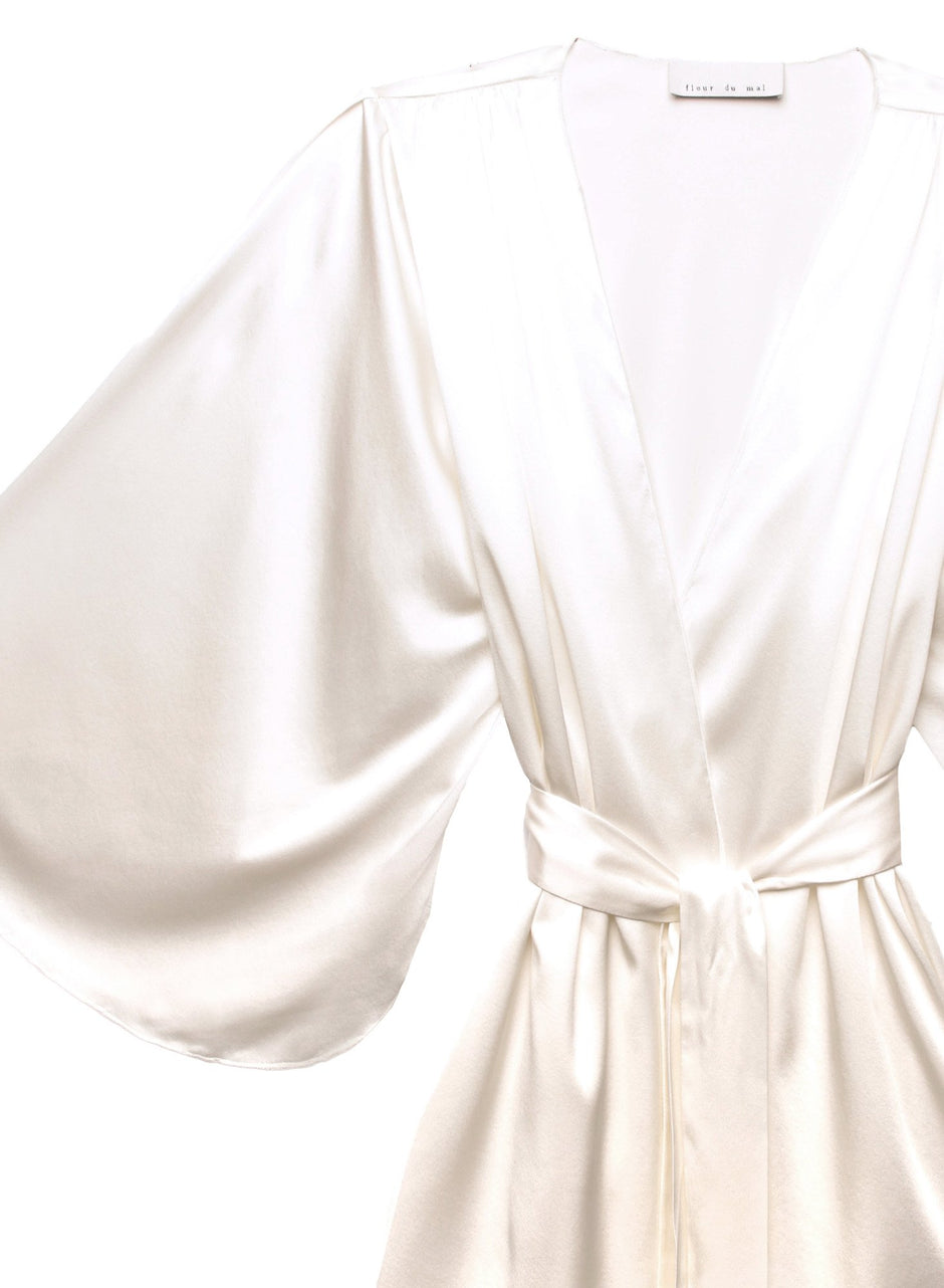 Creme - Angel Sleeve Robe | Fleur du Mal - DEMO