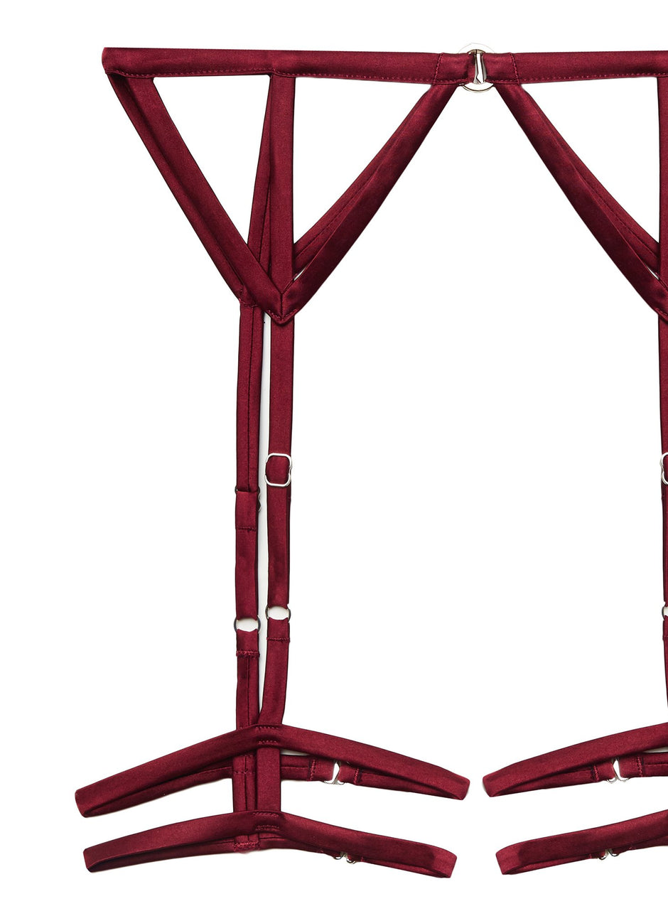 Mulberry - Strappy Bondage Garter Belt | Fleur du Mal - DEMO