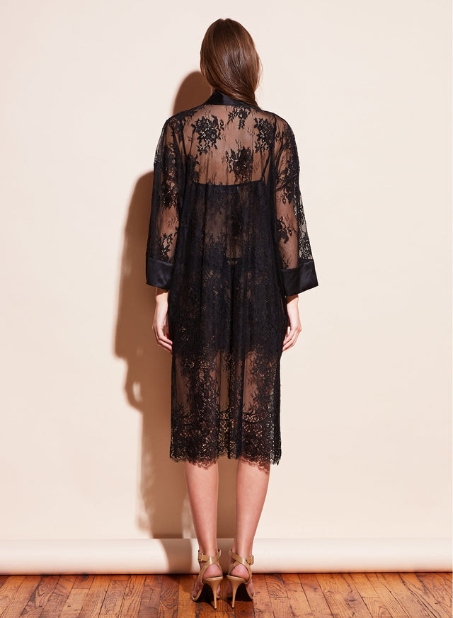 Cillis Lace Robe