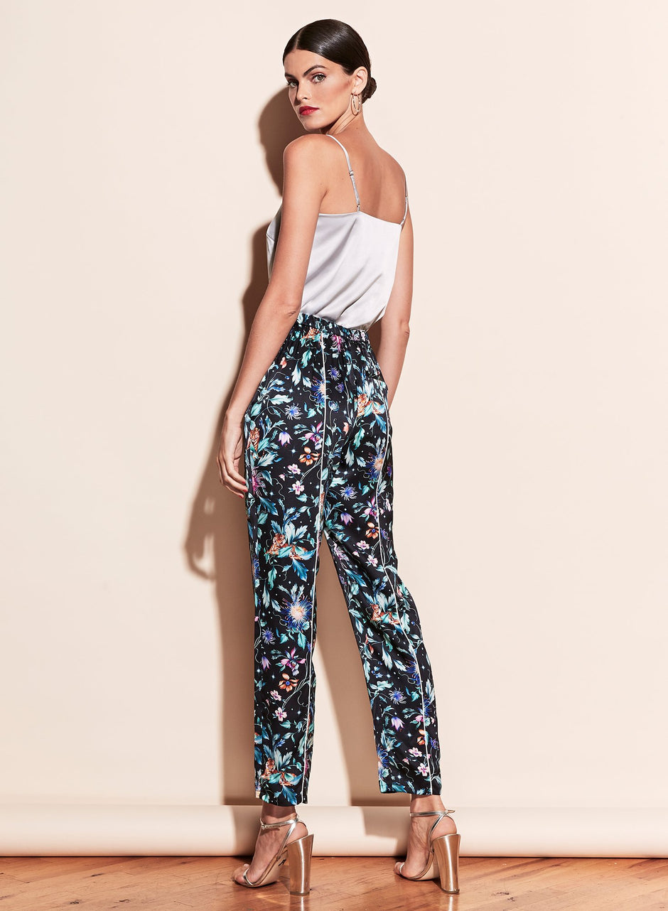 Platinum - Straight Neck Cami | Fleur du Mal - DEMO
